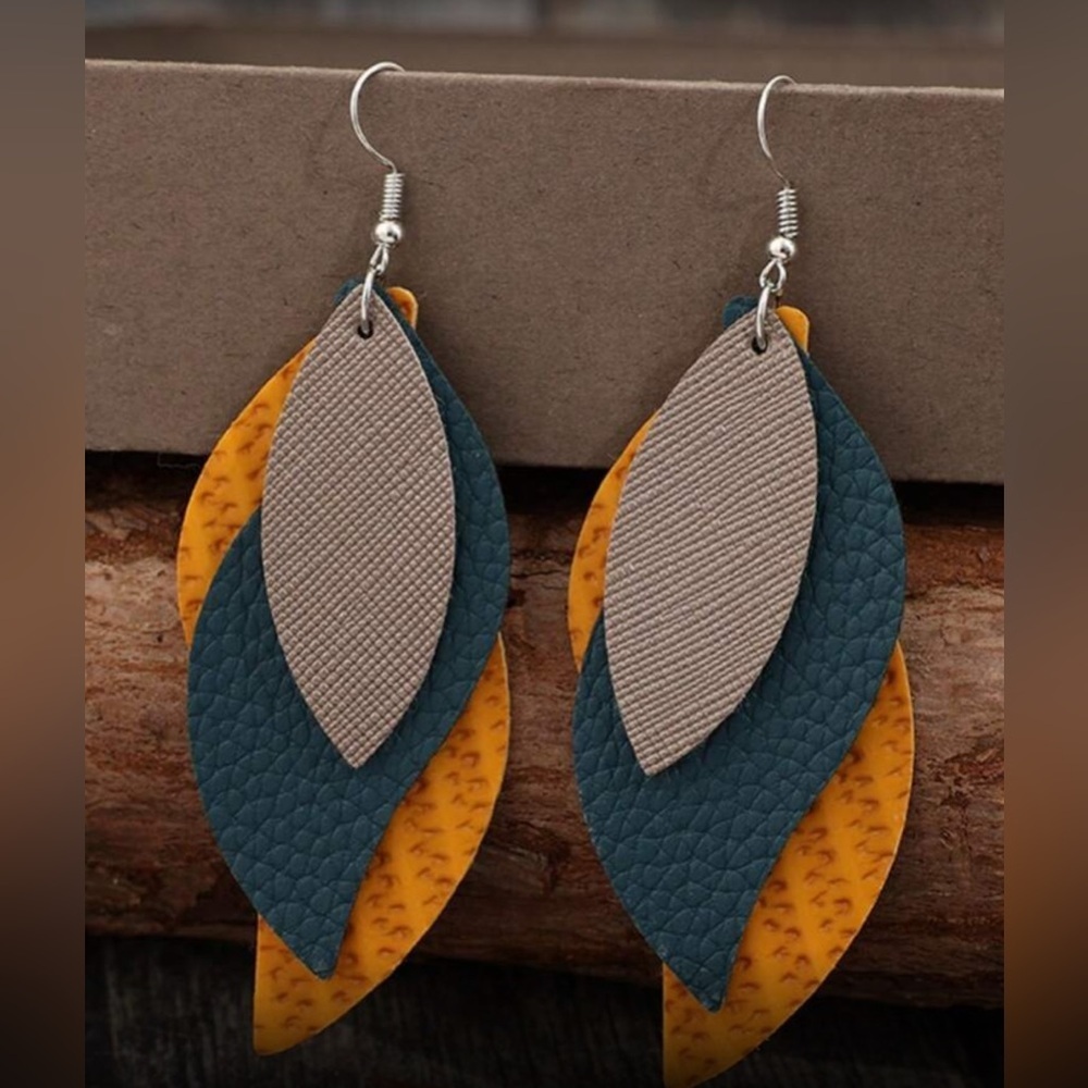 ✨NEW Elegant Multicolor Leaf Drop Earrings - Picture 3 of 5
